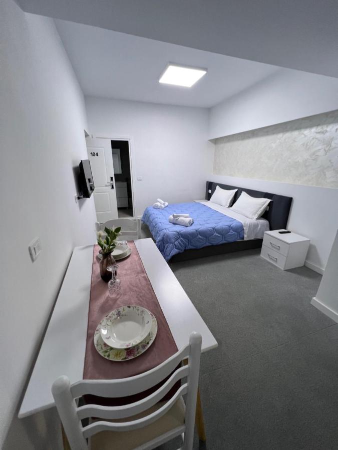 Skenderbej Rooms ติรานา ภายนอก รูปภาพ